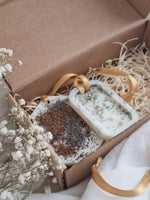 Naloži sliko v pregledovalnik galerije, Osvežilec zraka - sojine ploščice z eteričnimi olji
