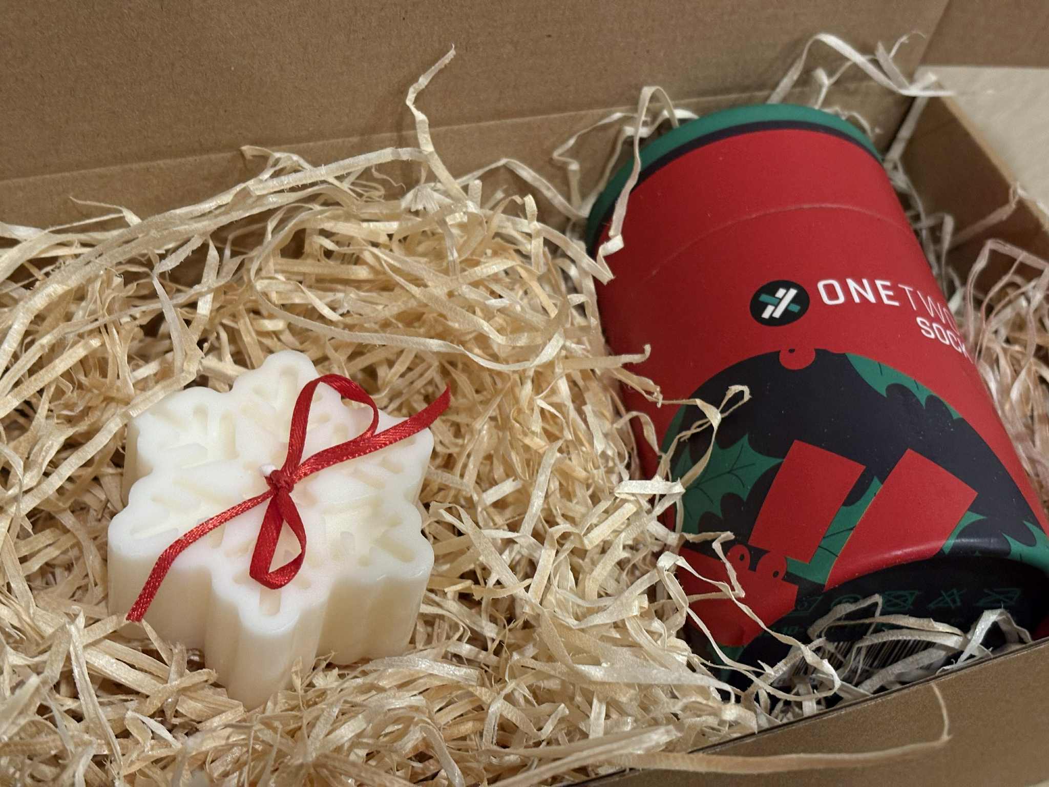 HYGEE Gift - Christmas candle + Socks Mistletoe (2 size) (Copy)