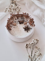 Load image into Gallery viewer, Soy floral candle in cement jar – Woody aroma
