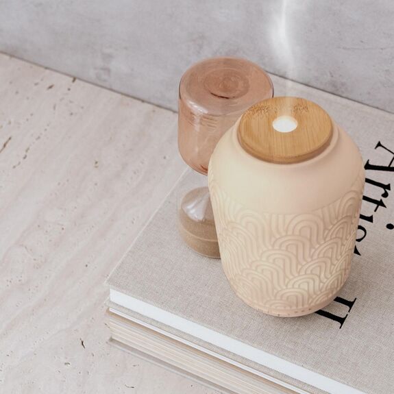 Prague Connected Essential Oil Diffuser - Connected Object for the Diffusion of Essential Oils - Compatible with Google, Alexa and Smartphone Application