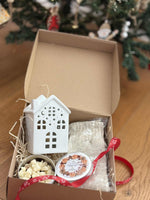 Load image into Gallery viewer, Christmas PRESENTS - WHITE HOUSE + WAX MELTS  + Wool Socks Fuzzy Beige/Rose M (Size 36-41)
