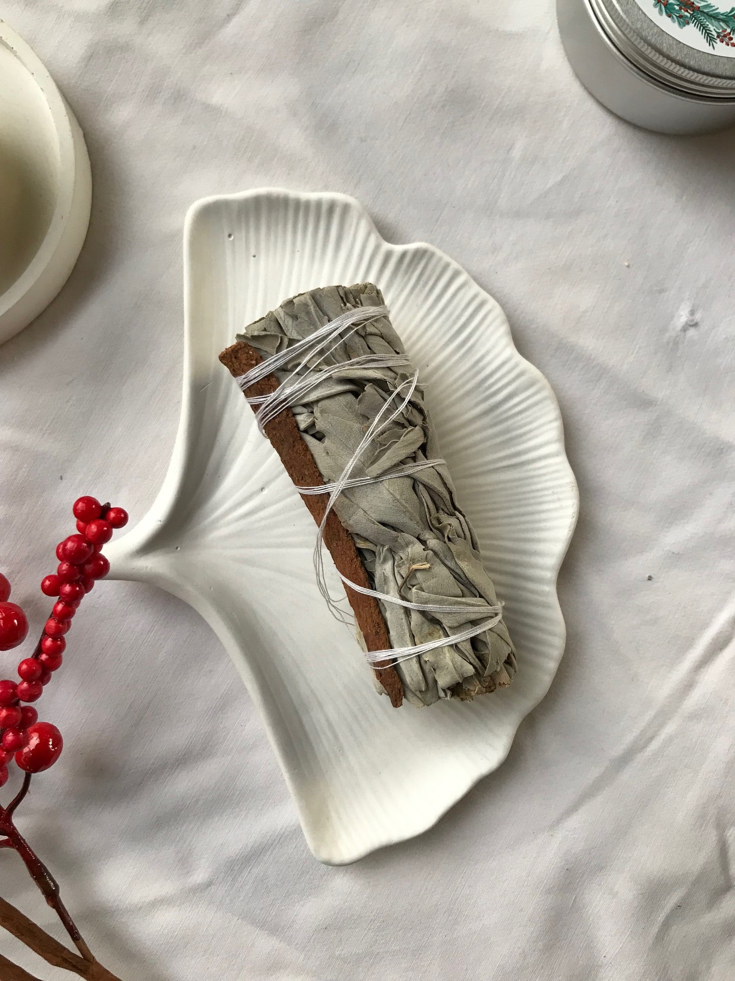 Ginko holder for incense or candles - plaster