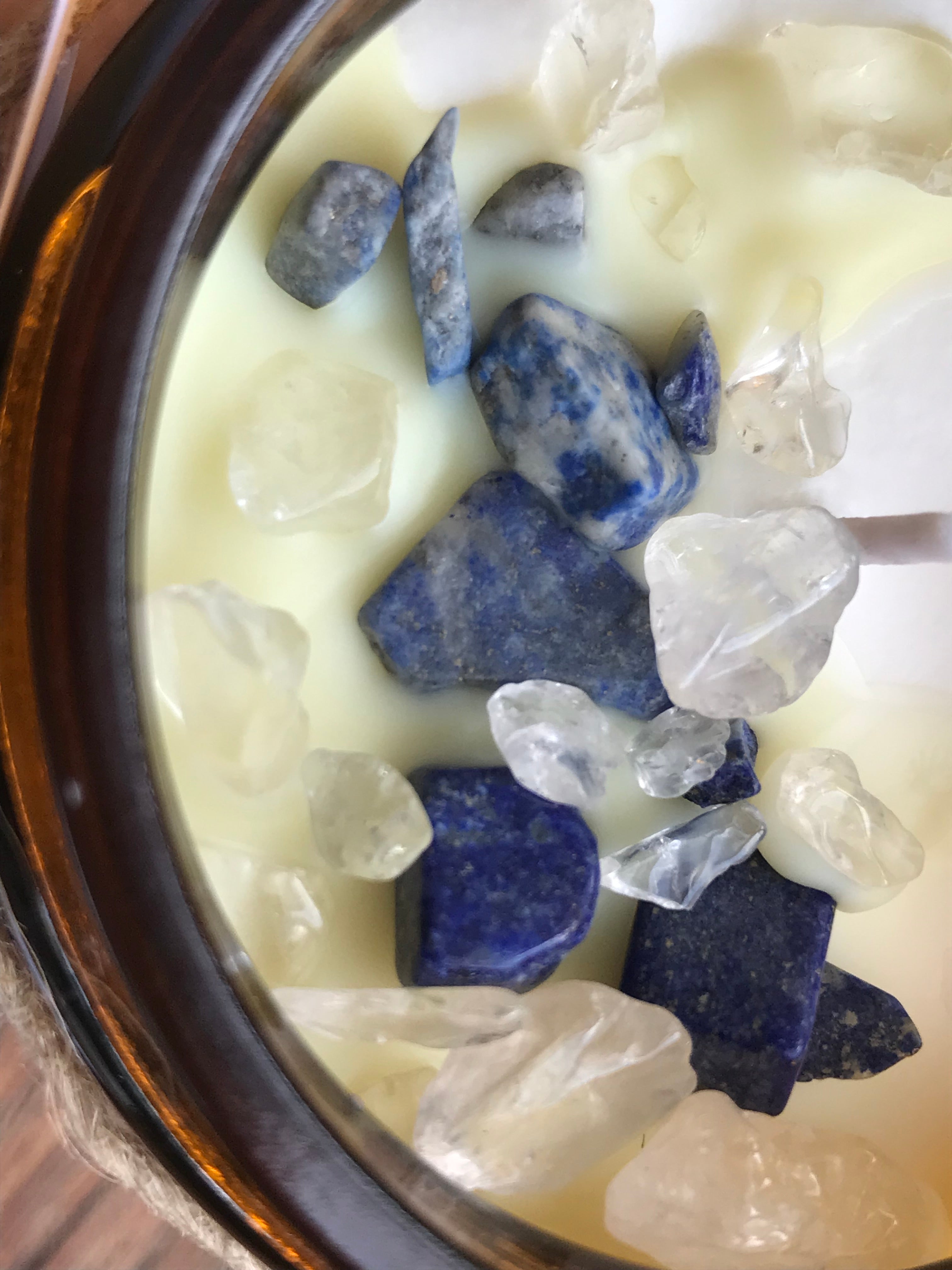 Aroma Candle with Crystals (Clear Quartz & Lapis)