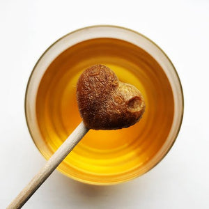 Tea-Pop ZELENI ČAJ z limono in ingverjem , 100% naravni čaj, kristaliziran na palčki