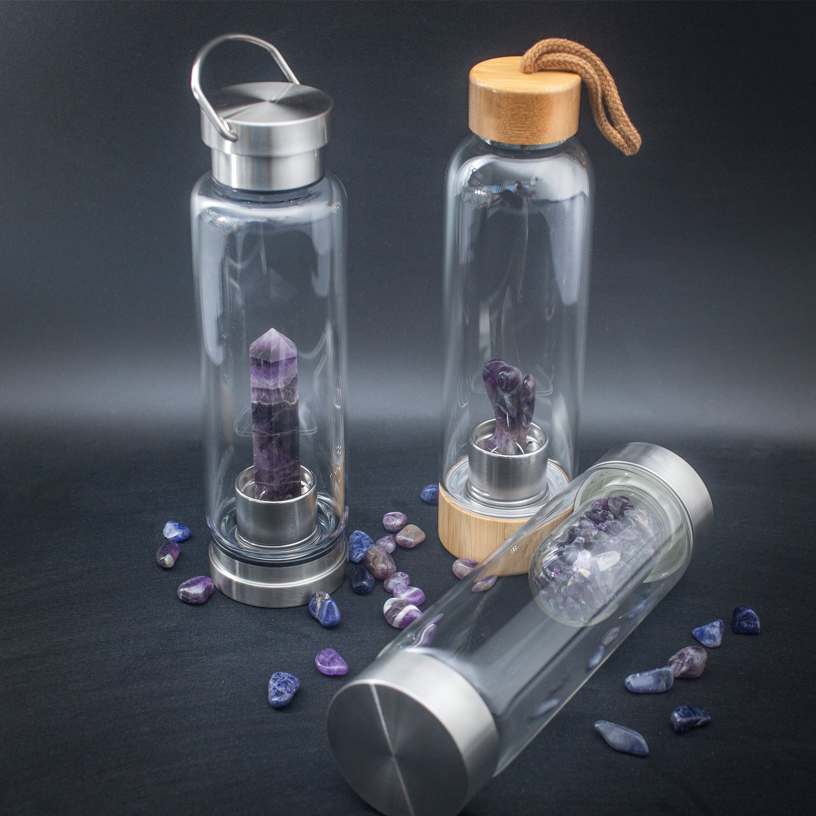 Steklenica za vodo s kristalom- sproščujoč ametist 