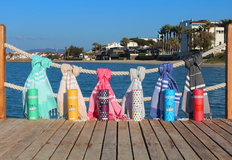 TOWEL TO GO MALIBU HAMAMTUCH IN SCHWARZ